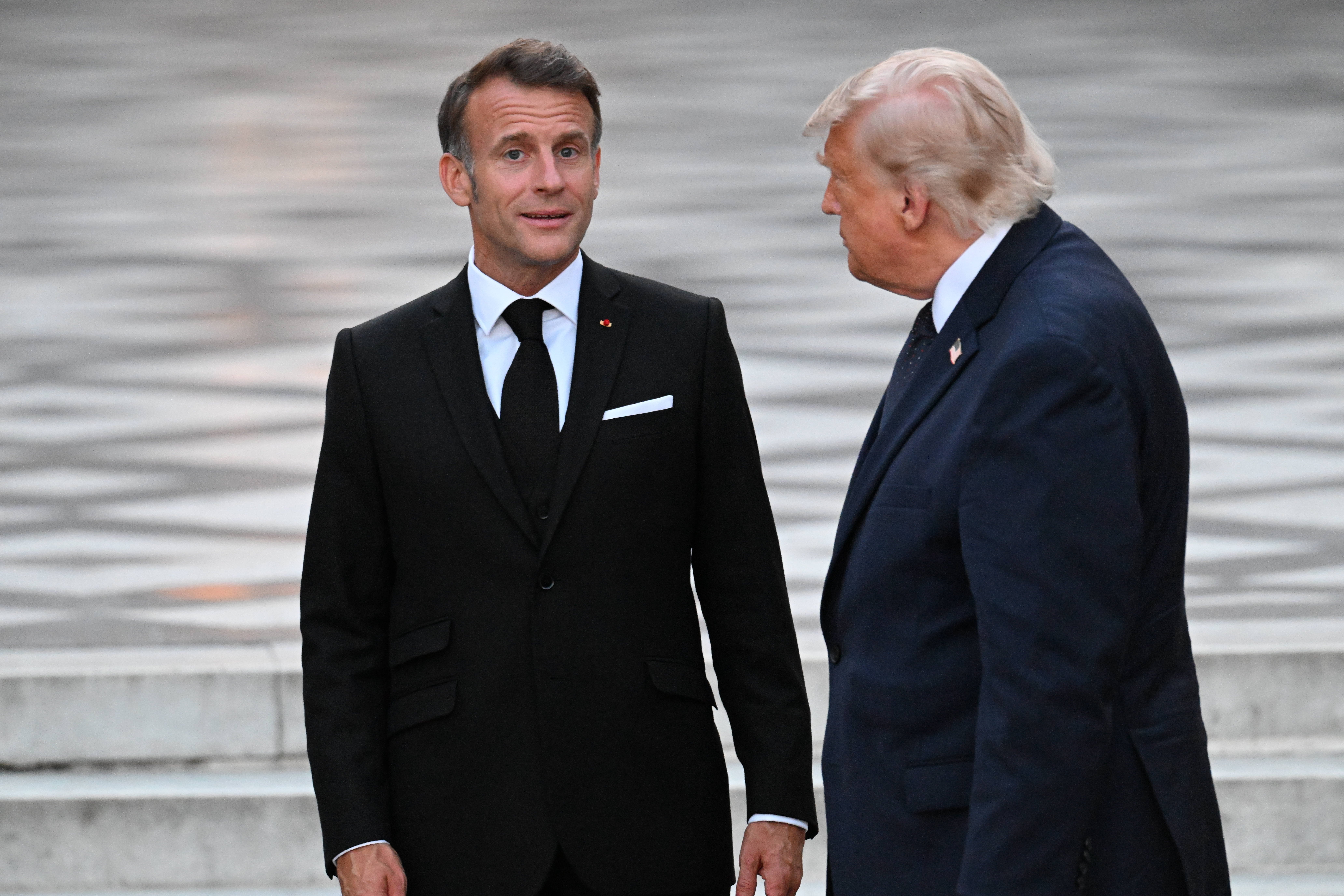 Macron și Trump au discutat despre Ucraina și Marea Roșie. Cum a descris președintele francez conversația