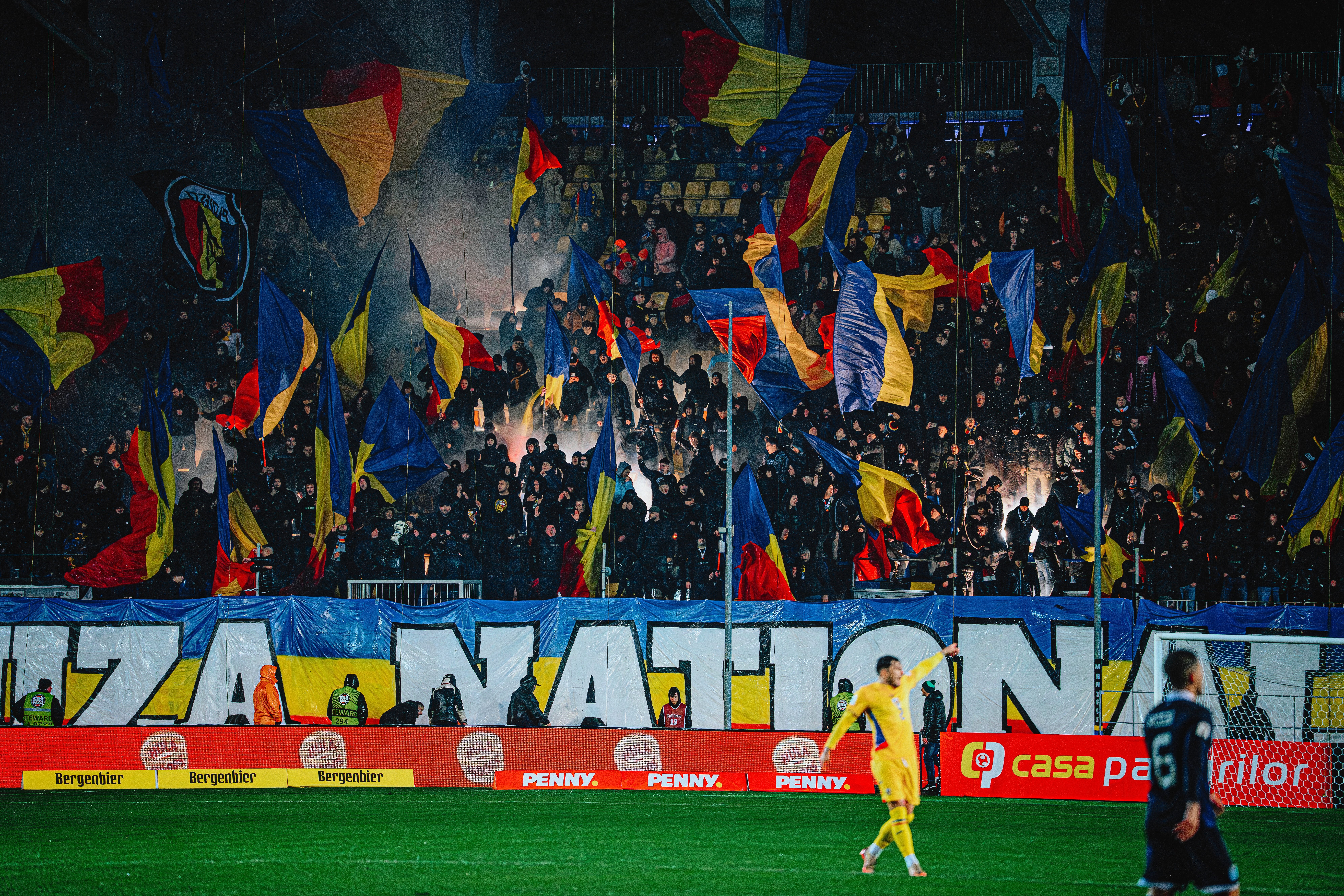 Harta lumii a fotbaliștilor români. Țara unde joacă cei mai mulți tricolori, stranieri care evoluează în Cambodgia și Vietnam
