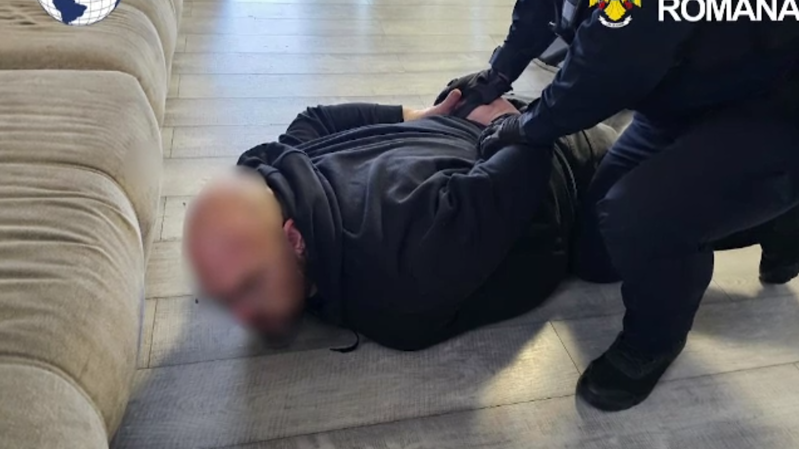 Un român și un spaniol au adus 2 kilograme de cocaină în țară. Au încercat să vândă marfa cu 67.000 euro unui ofițer DIICOT