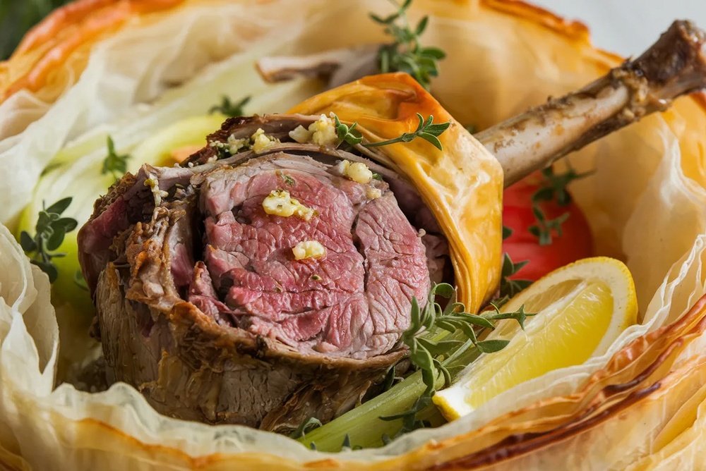 Cum prepară grecii carnea de miel. Rețeta tradițională de Kleftiko pentru cea mai fragedă carne