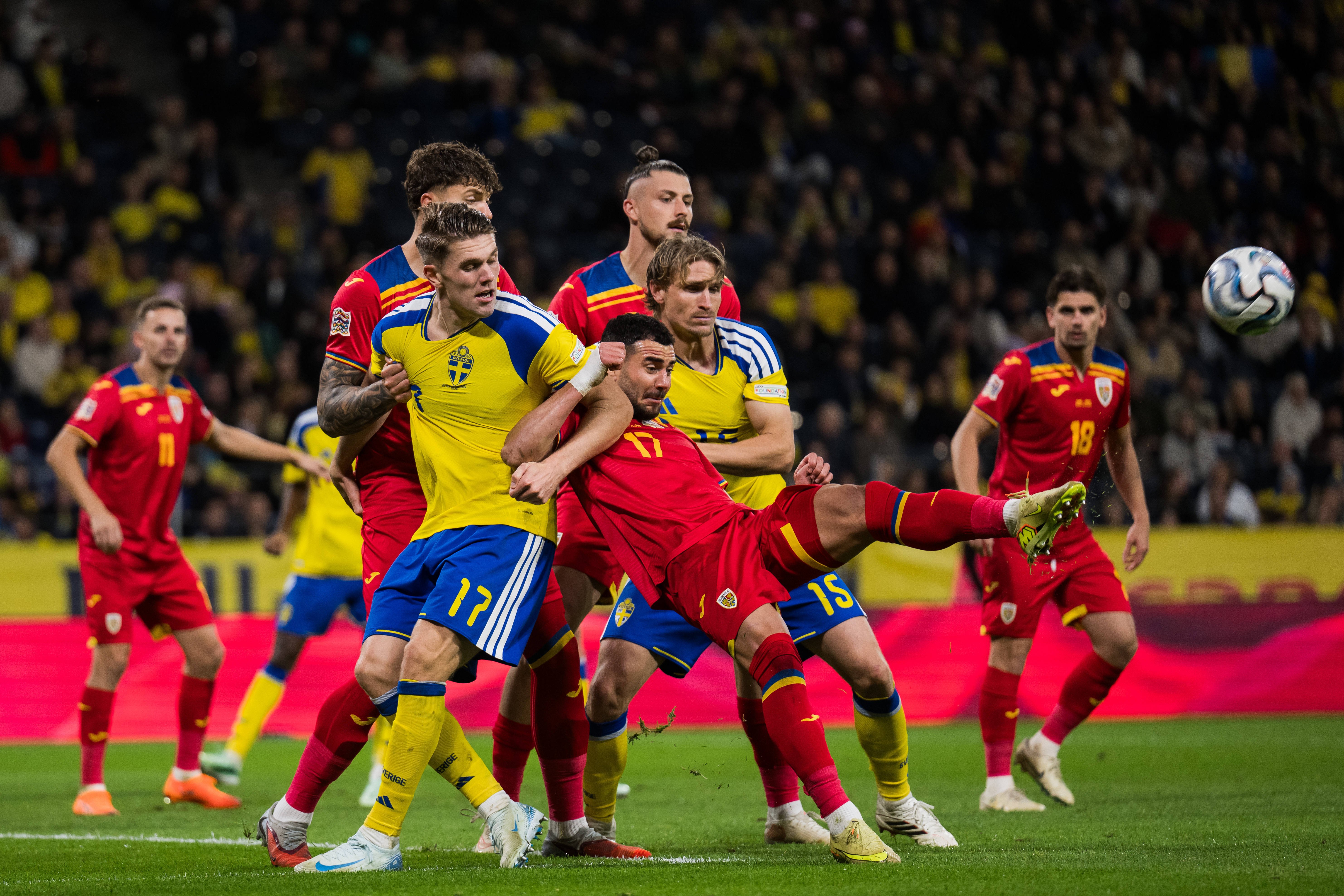 România a pierdut cu 2-1 în Suedia, la debutul oficial al lui Gheorghe Hagi în noul mandat de selecţioner. FOTO