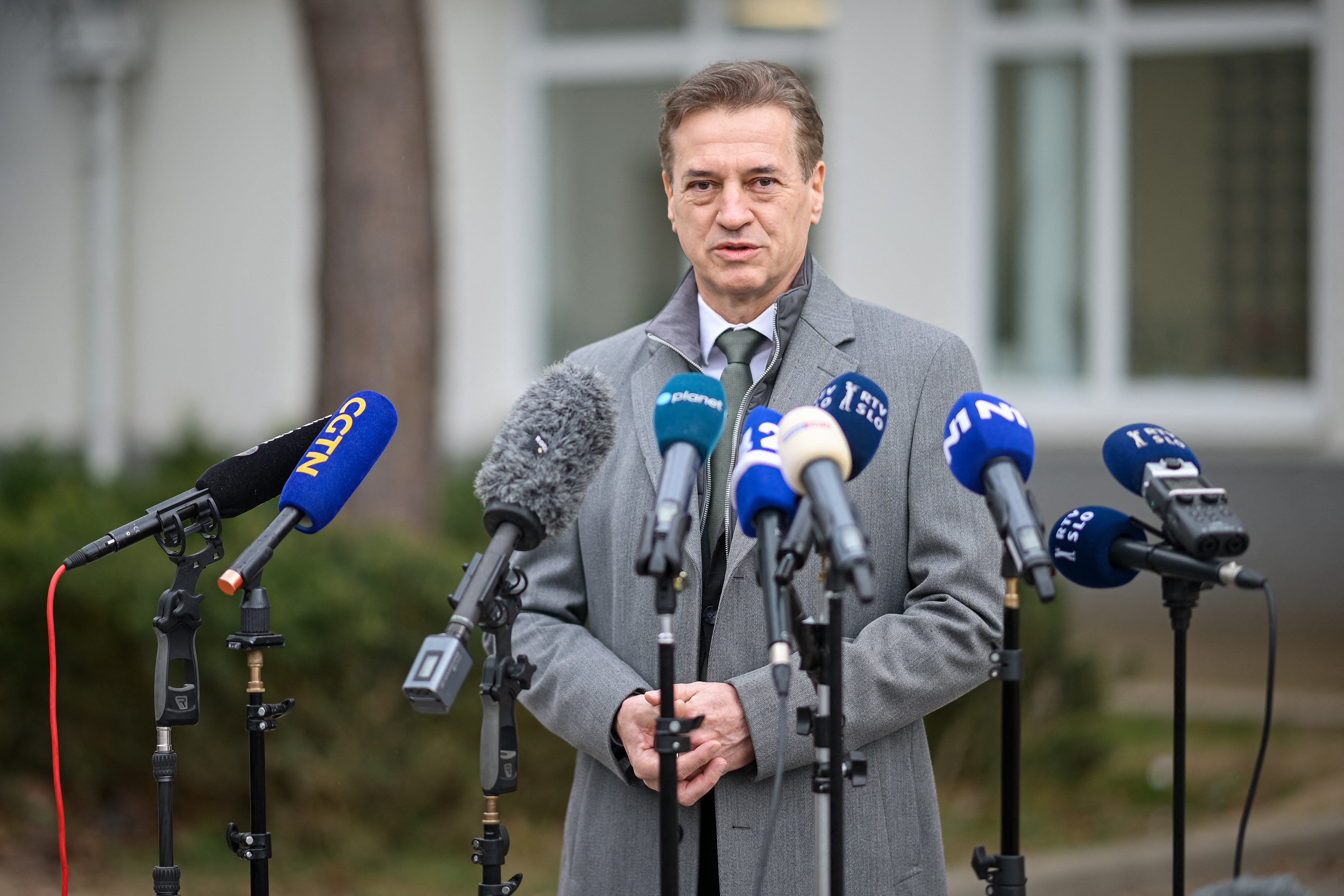 Reacția fostului premier sloven în scandalul mitei de 450.000 de euro din România: „Suspiciunea nu înseamnă vinovăție”