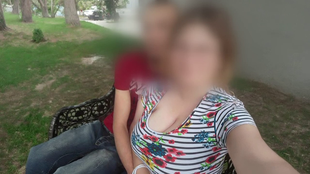 O femeie a fost ucisă de soț, sub privirile copilului de 7 ani, în Vrancea. Colega victimei: „Un psihopat. Îi lua toți banii”