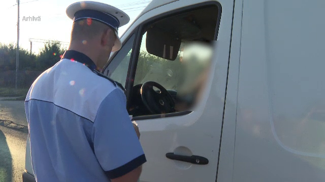Șoferul unui microbuz școlar a fost prins beat la volan. În autorurism erau 20 de copii. Bărbatul avea antecedente