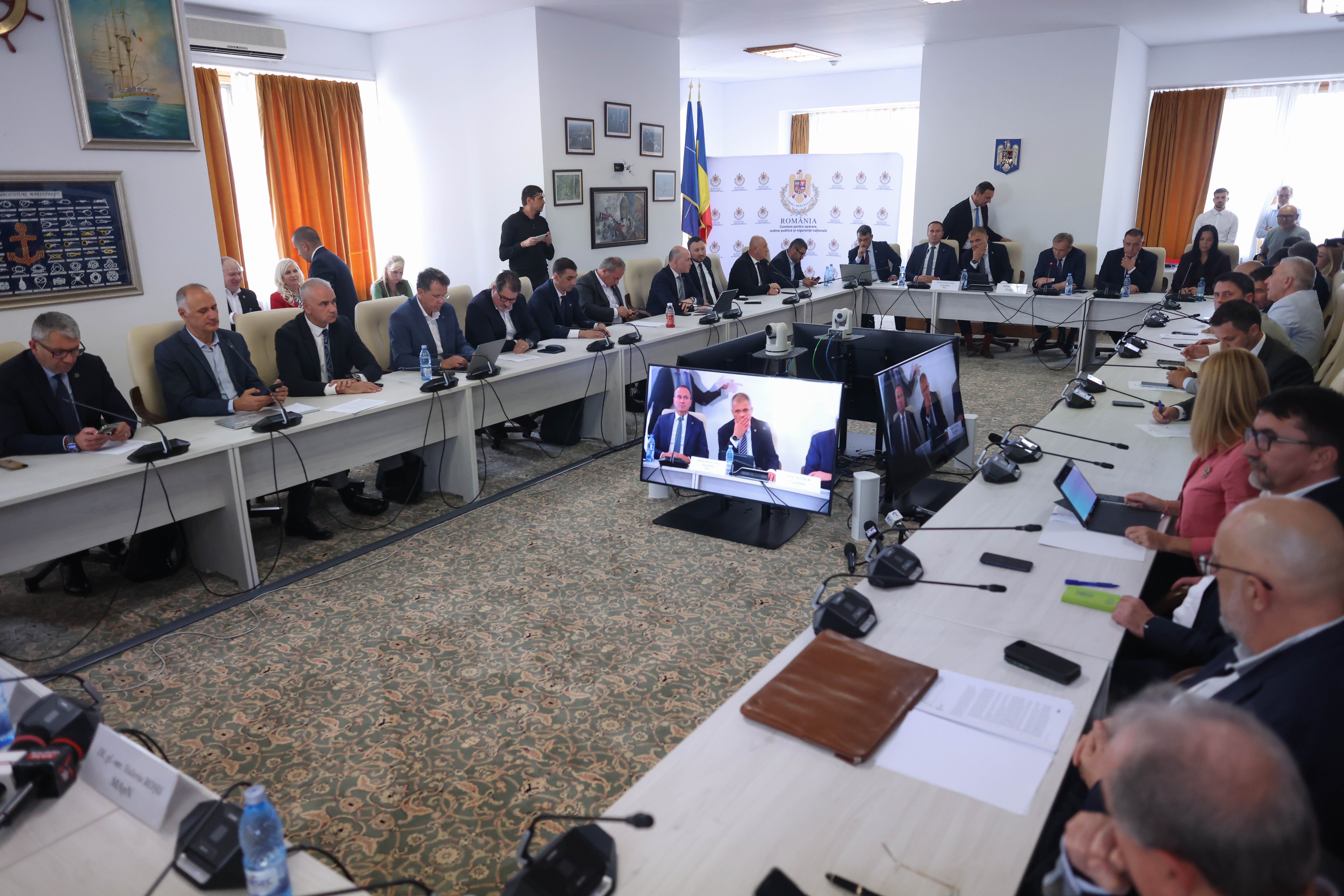 Cum s-au desfășurat audierile în care doar doi miniștrii propuși de Siegfried Mureșan au primit aviz pozitiv