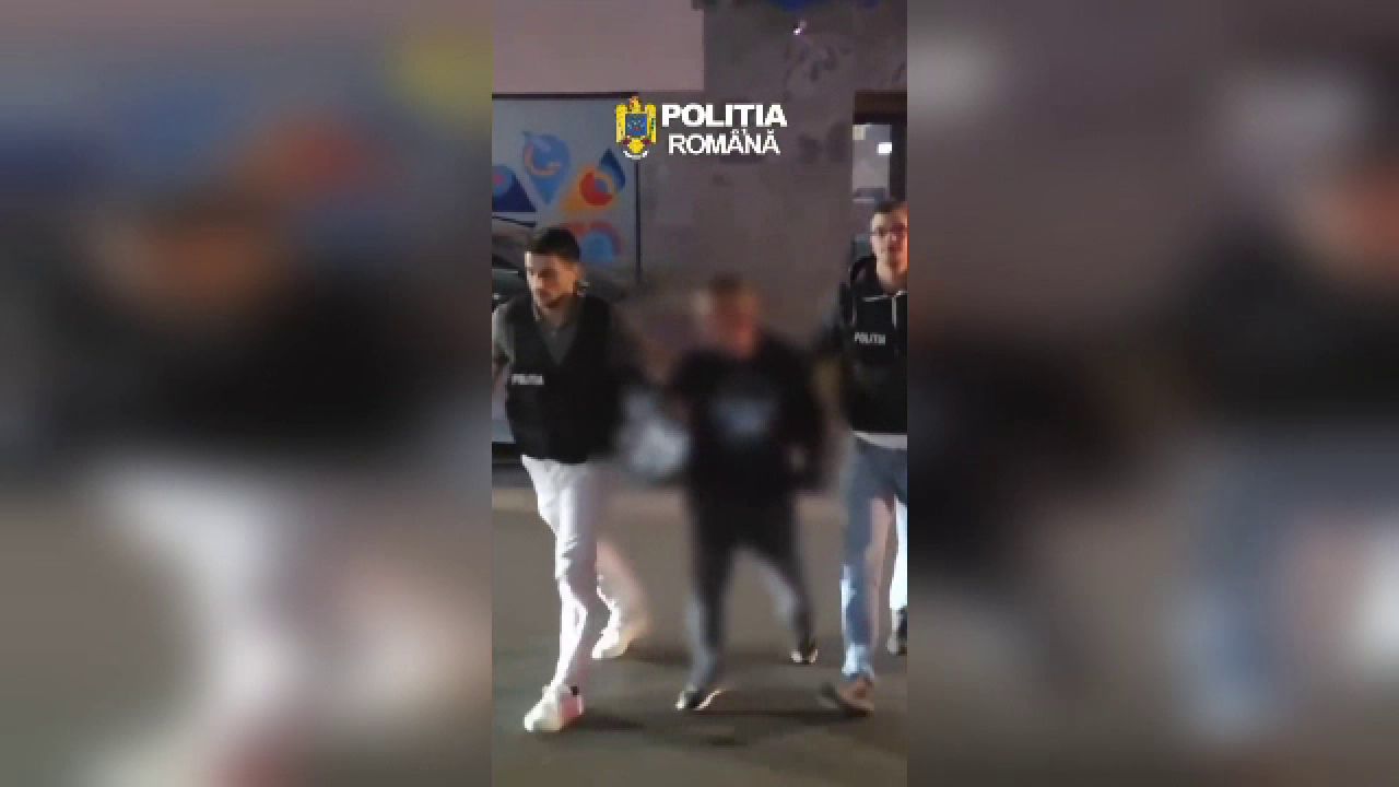 Un bărbat din Capitală a atacat mai multe femei în vârstă, smulgându-le cerceii. Avea antecedente pentru tâlhărie