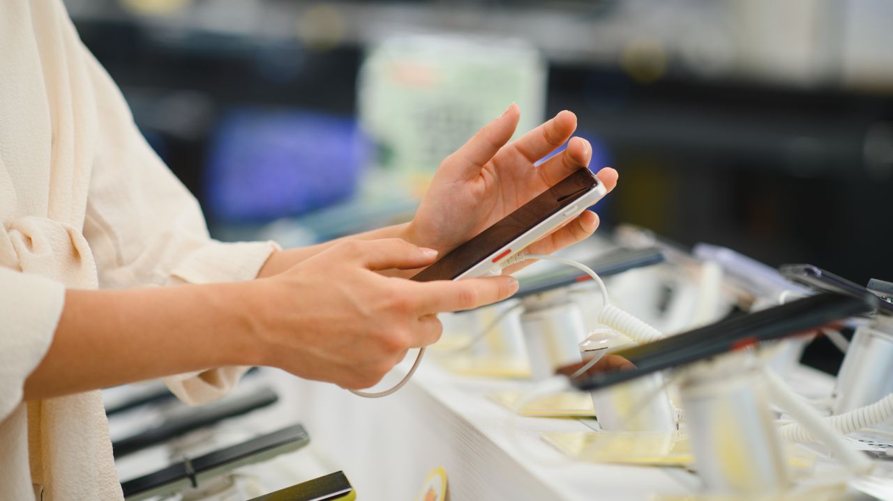Parchetul European demarează ancheta „Troja” privind vânzarea de telefoane second-hand drept noi în 19 țări europene, inclusiv România