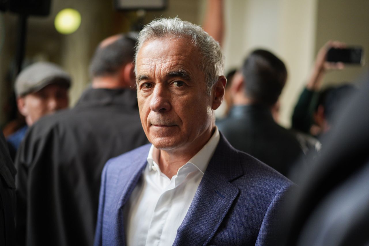 Ce urmează pentru Călin Georgescu după ce a fost plasat în arest pentru 30 de zile. Planurile pregătite de avocatul său