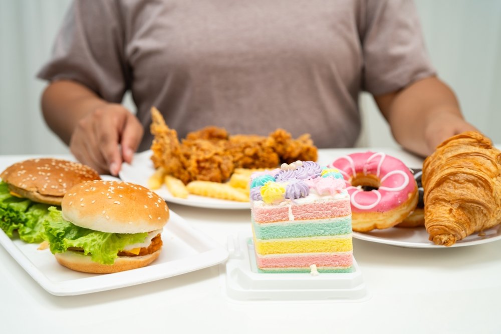 Fenomenul care îți dă peste cap dieta. Ce este "Food Noise" și de ce nu te poți opri din mâncat