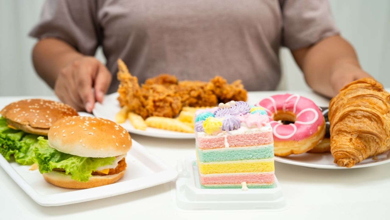 Fenomenul „Food Noise”: gânduri obsesive despre mâncare care afectează dieta