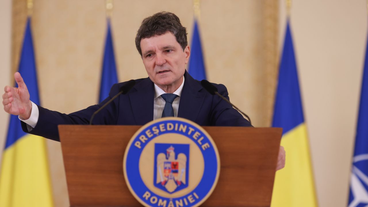 Legea pentru combaterea căsătoriei forțate este retrimisă spre reexaminare de Nicușor Dan