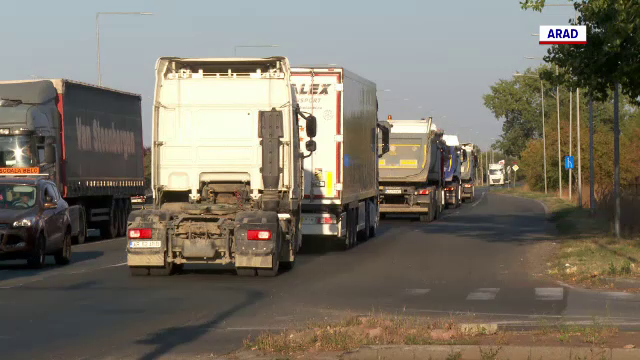Transportatorii au ieșit în stradă, revoltați de noul sistem TOLL RO. Cer ca amenzile să fie amânate până în primăvară