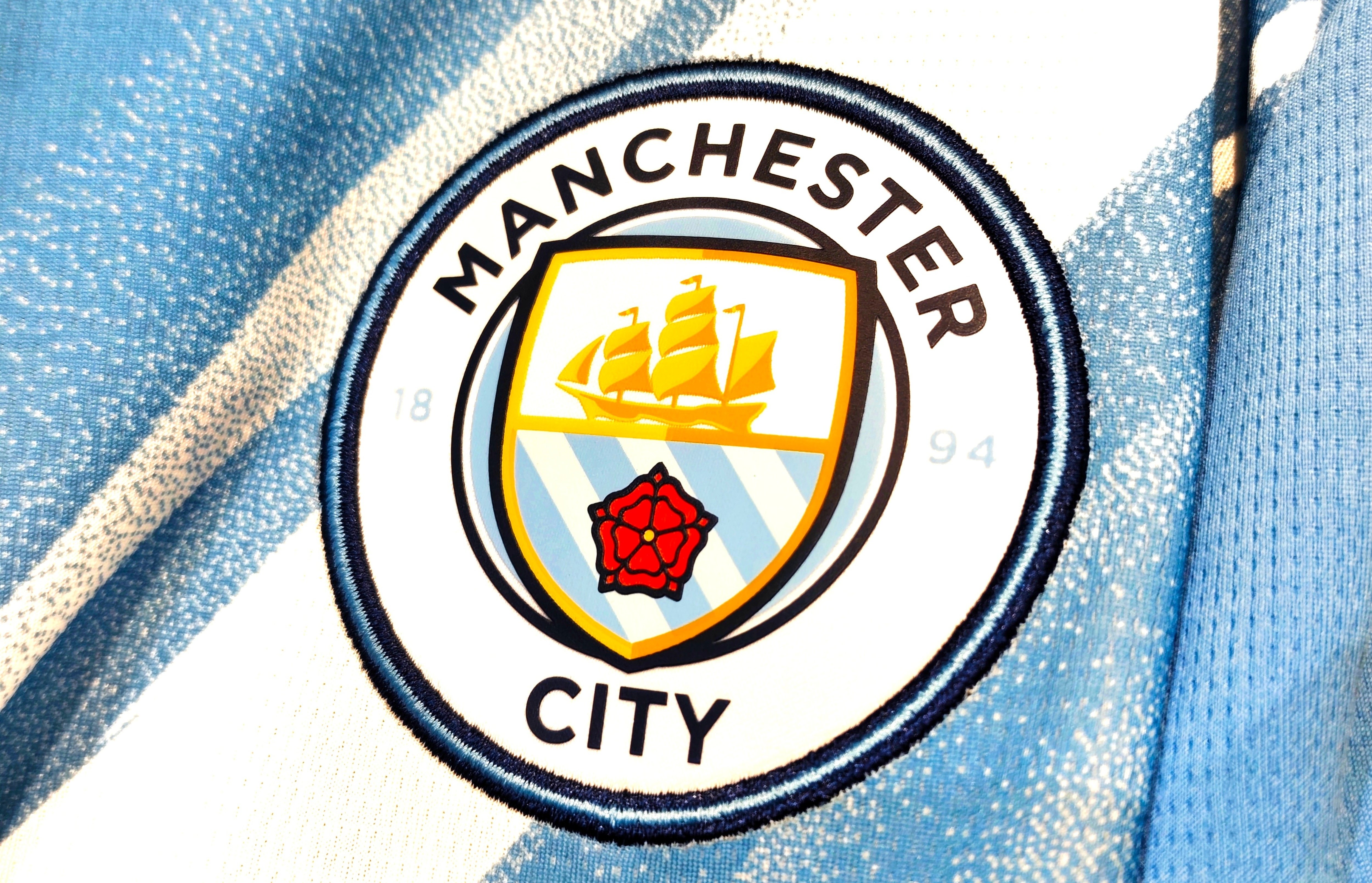 Etihad Airways, sponsorul lui Manchester City, ia în calcul acțiuni legale contra Premier League