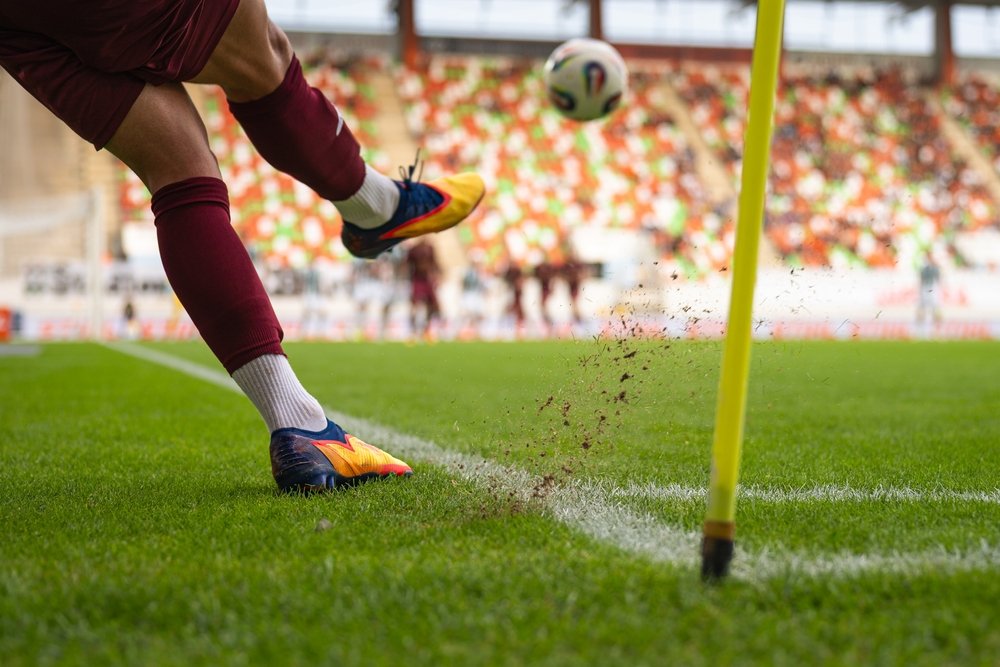 Un bărbat din Italia va primi 72.000 de euro după ce a fost concediat pentru că a jucat fotbal în concediu medical