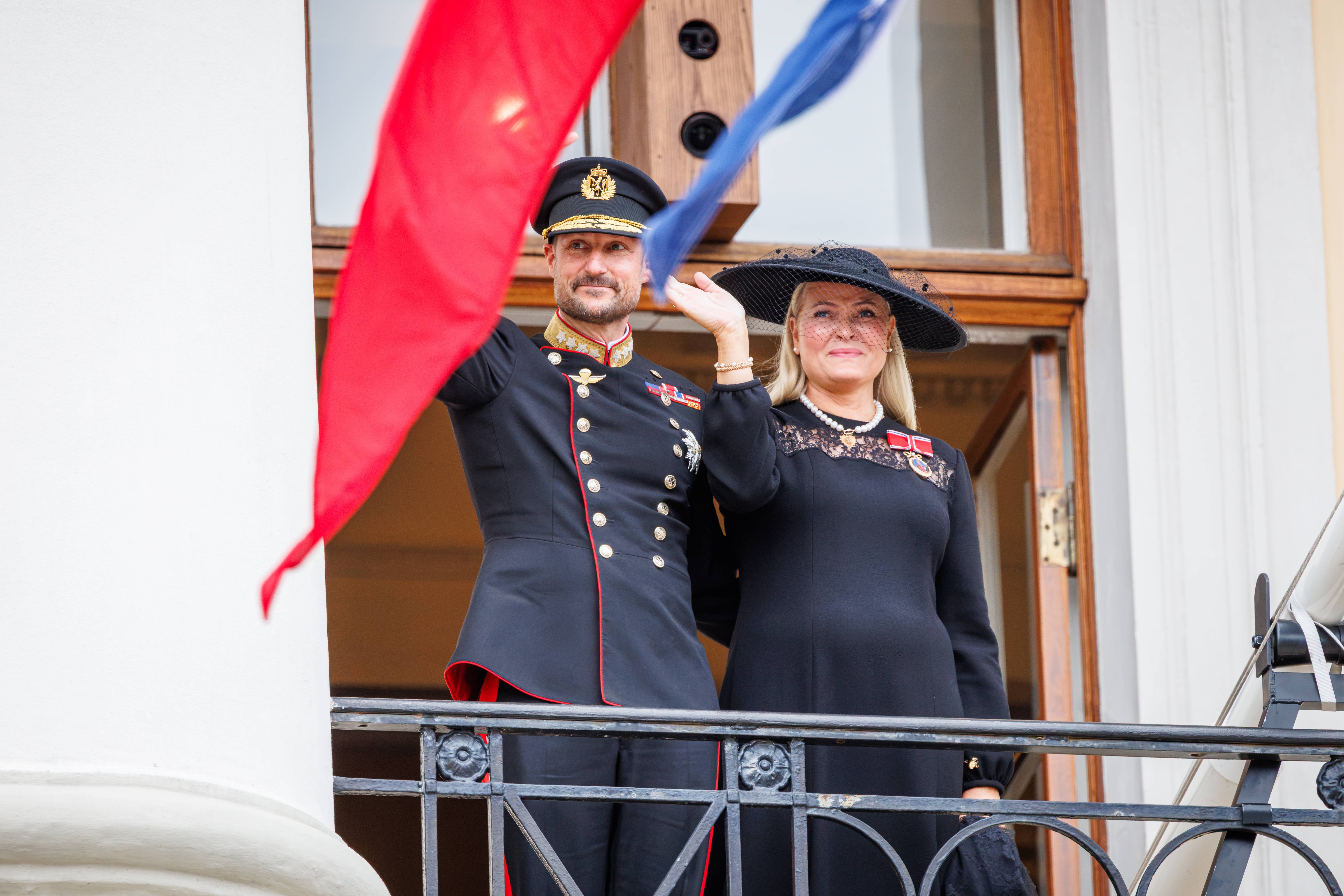 Regina Mette-Marit a Norvegiei și-a anulat în ultimul moment prezența la deschiderea Parlamentului, după transplant
