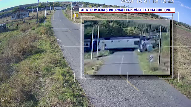 Șoferița care a condus duba cu rudele ei în fața trenului trecuse la volan în locul socrului cu câteva minute înainte