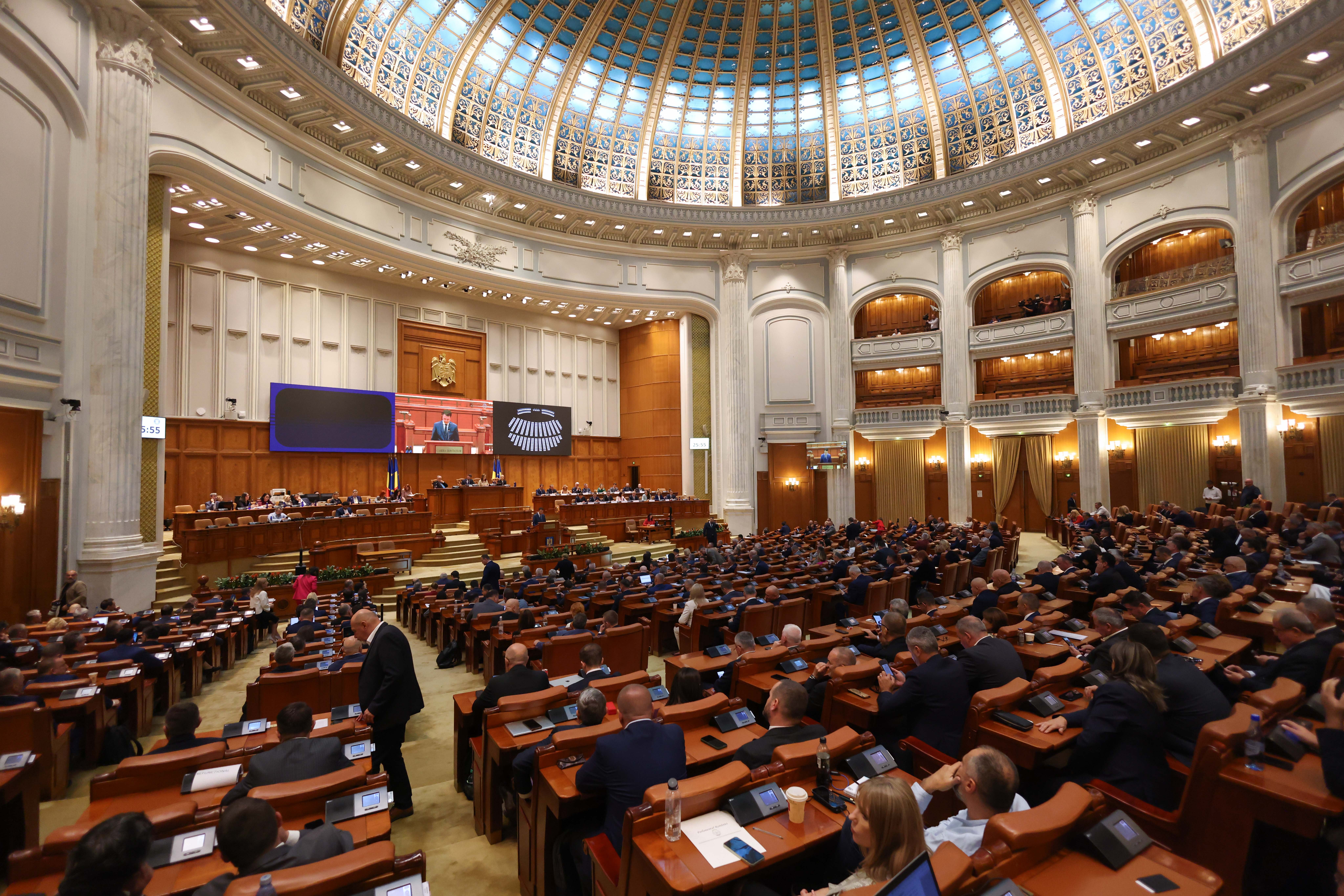 „România suntem cu toții” - analiză în presa străină. Motivul pentru care criza noastră politică nu este un caz izolat în UE