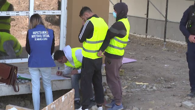 Controale cu zeci de jandarmi pe un șantier din Târgu Jiu. Inspectorii caută muncitori care muncesc la negru