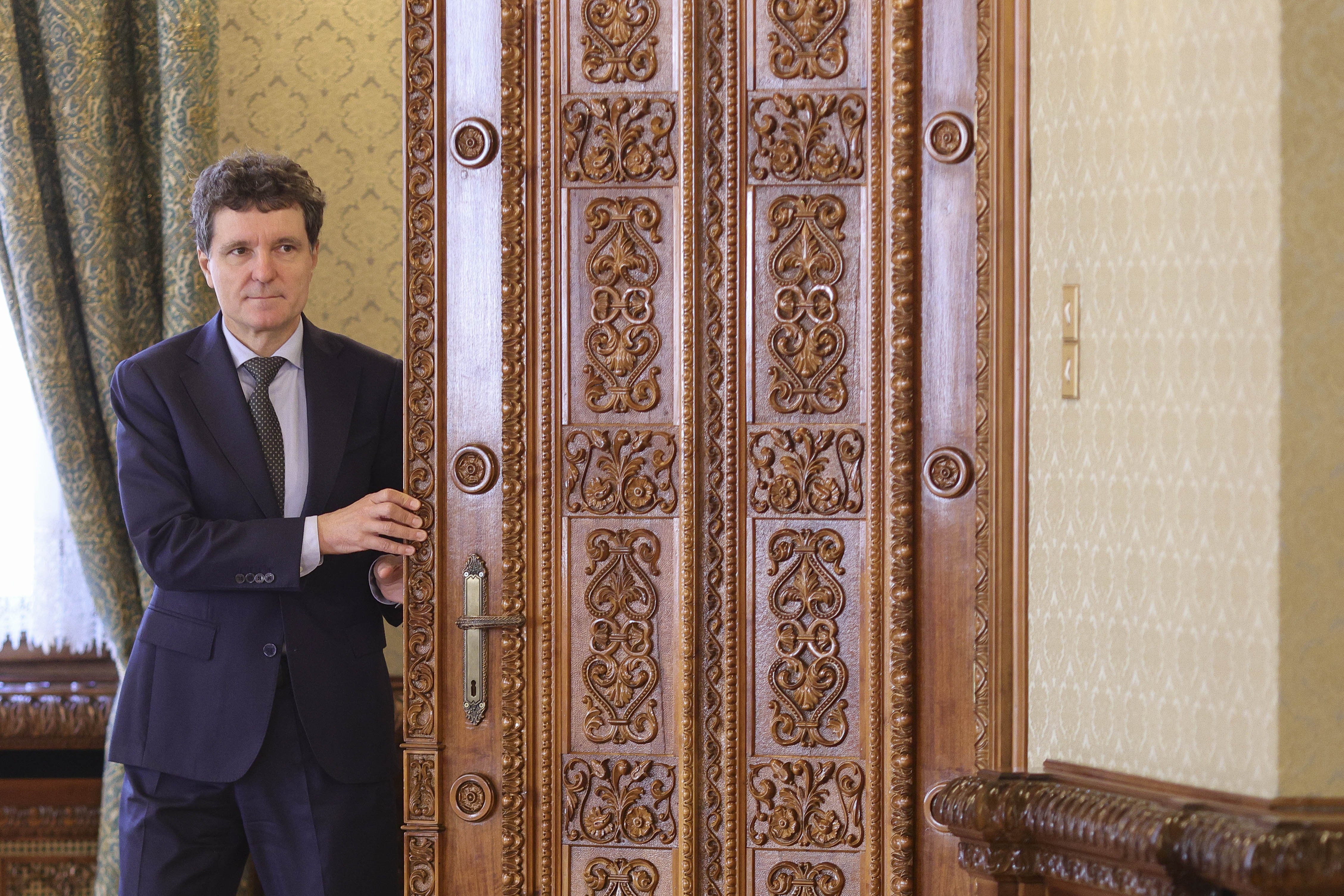 Avertismentul S&P înaintea noii runde de consultări de la Cotroceni. Cele două misiuni urgente ale viitorului Guvern