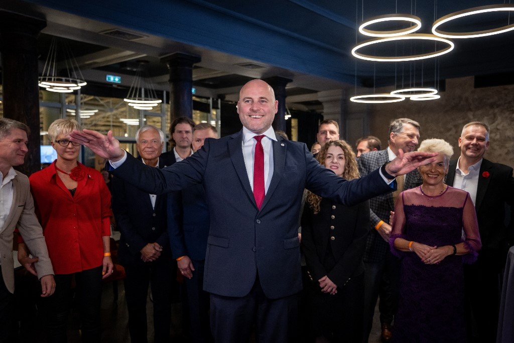 Letonia își menține orientarea pro-occidentală, după alegerile parlamentare, în ciuda ascensiunii populiștilor