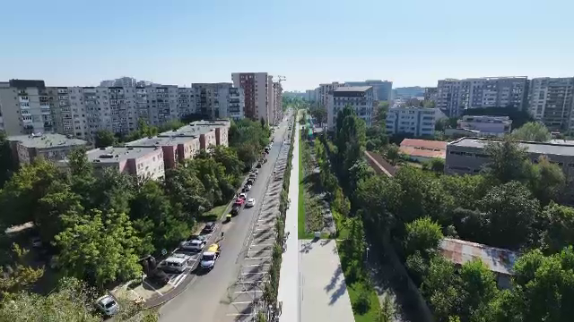 Bucureștiul se transformă într-un „oraș-parc”: mii de metri pătrați devin grădini urbane. Unde apar noile spații verzi