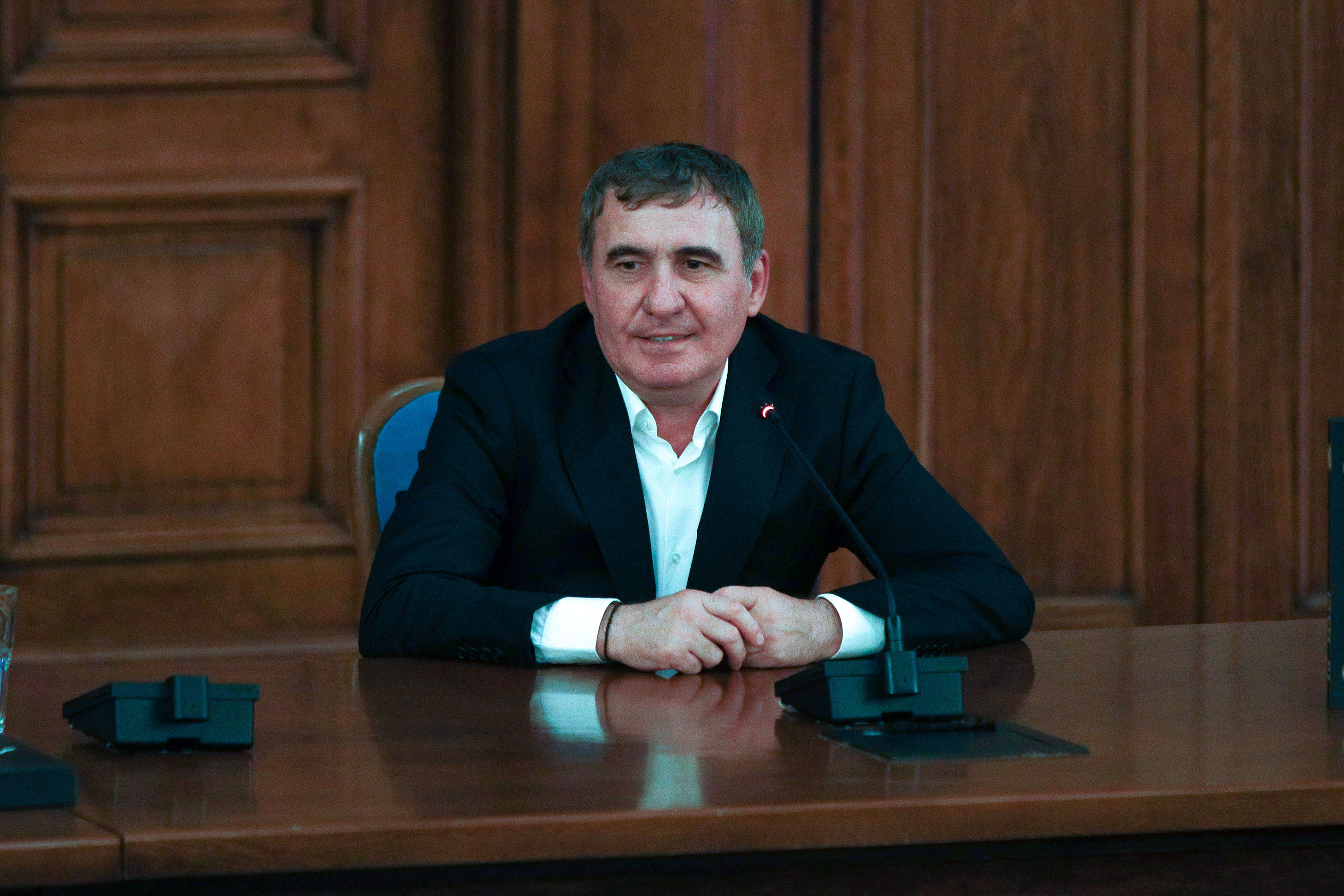 Planul lui Hagi după înfrângerile usturătoare din primele meciuri oficiale. „E singurul obiectiv”
