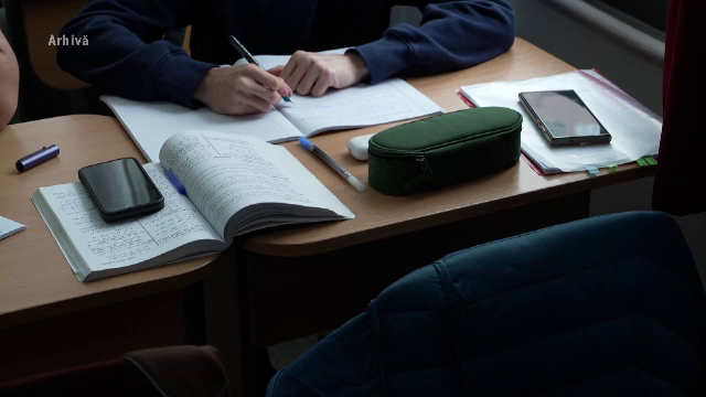 Raport al Comisiei Europene. Peste jumătate dintre tinerii români de 15 ani incluși sunt analfabeți funcțional la matematică