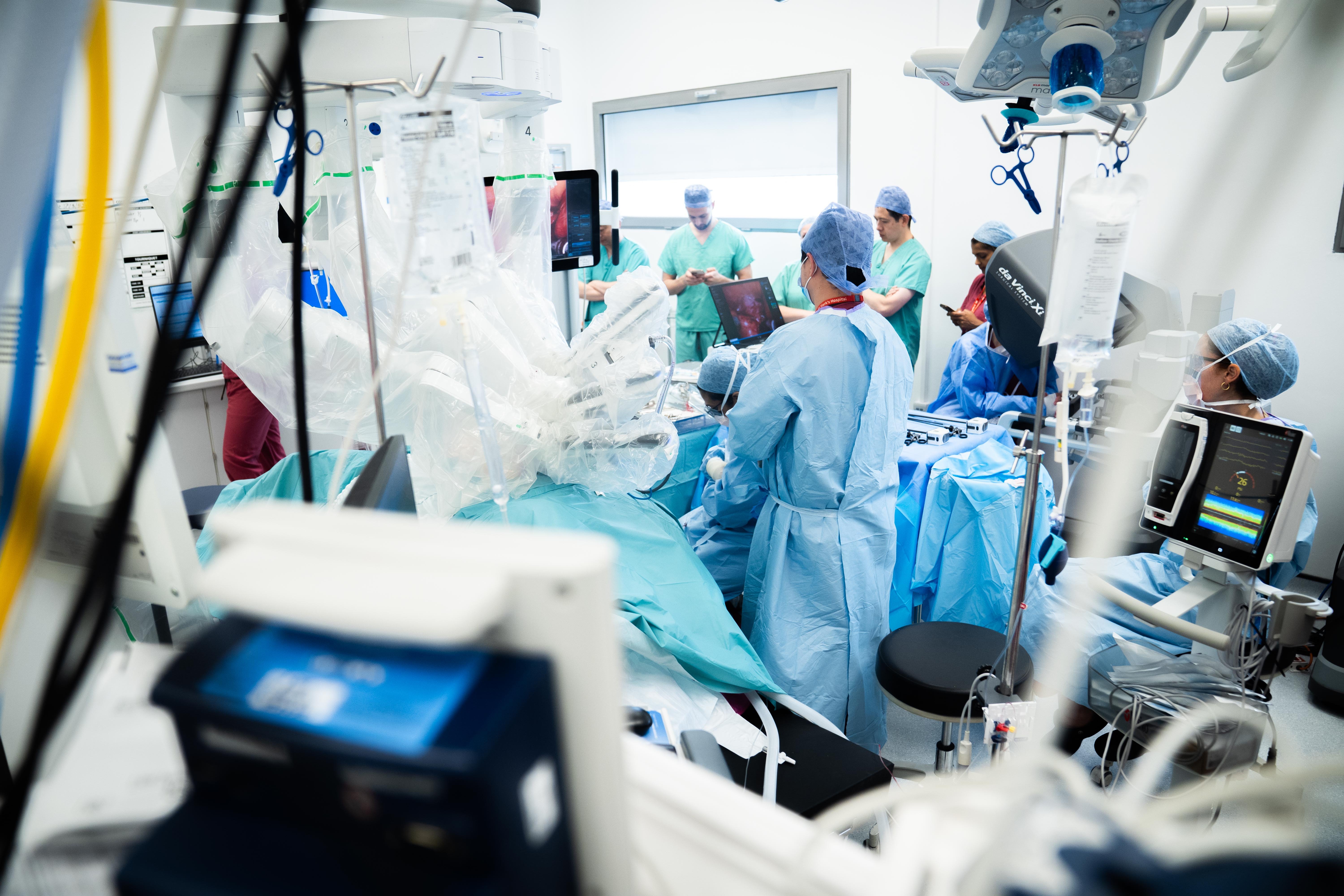 Infecția gravă care poate fi confundată cu o mahmureală. Ce a pățit o fată de 18 ani, care a fost la un pas de moarte