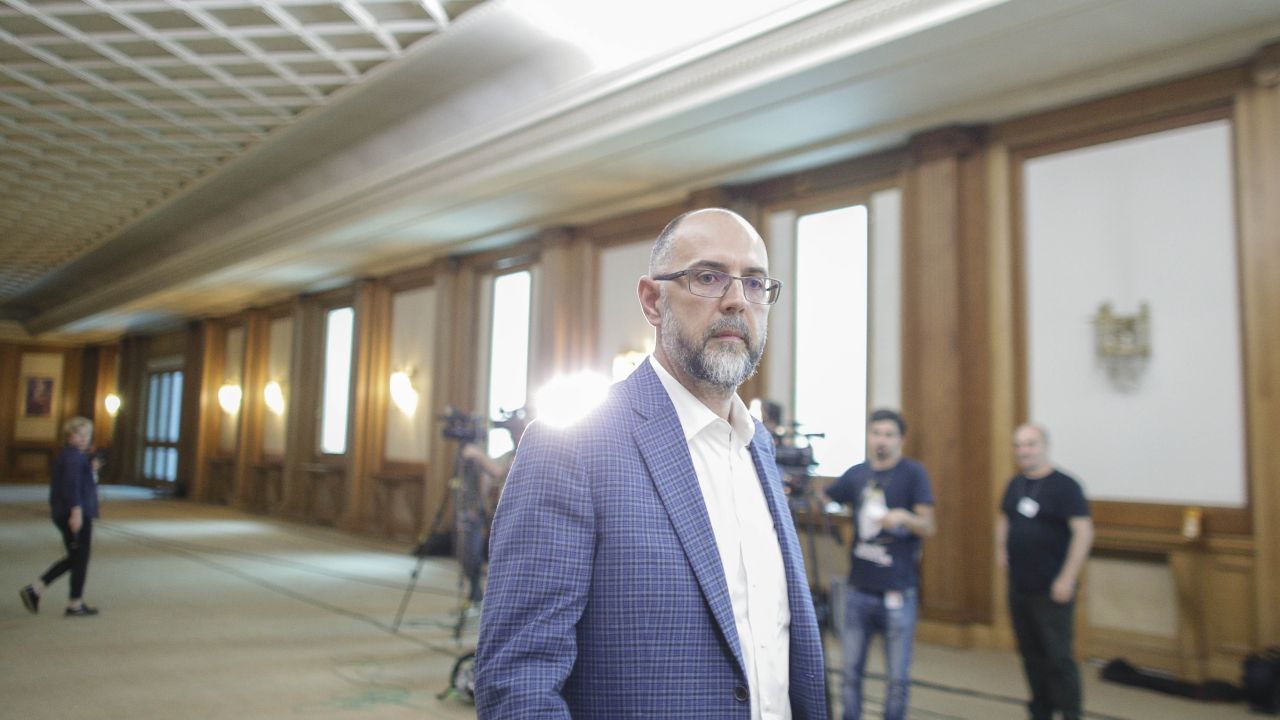 UDMR negociază sprijinul pentru guvernul lui Luca Niculescu cu condiții privind drepturile minorităților și pensiile