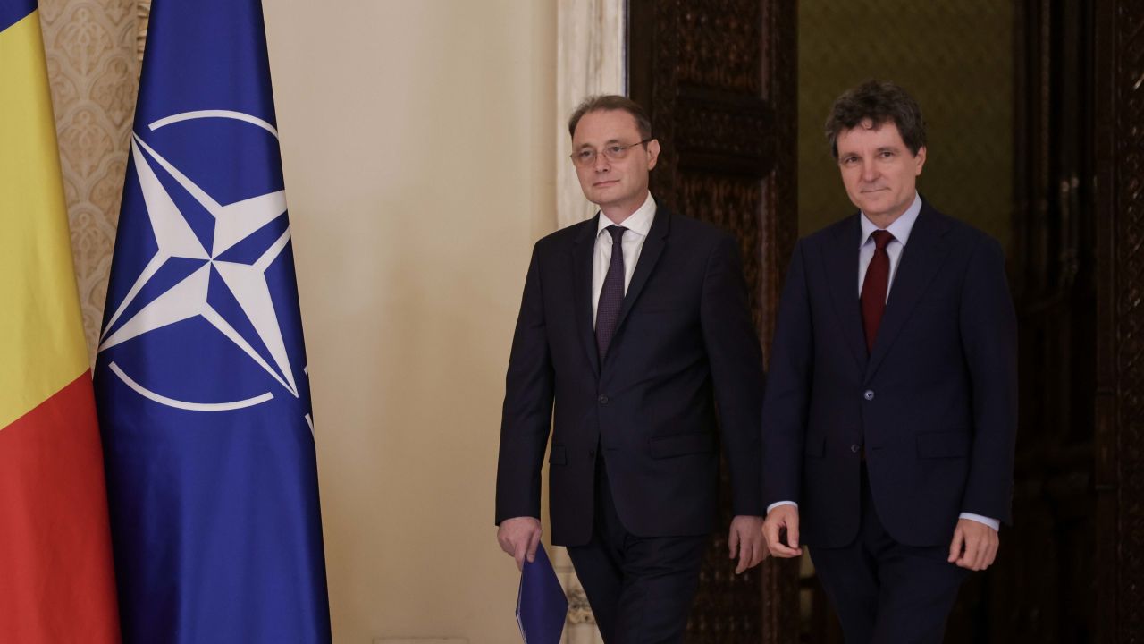 SURSE: Nicușor Dan ia în calcul declanșarea alegerilor anticipate dacă guvernul Luca Niculescu pică în Parlament
