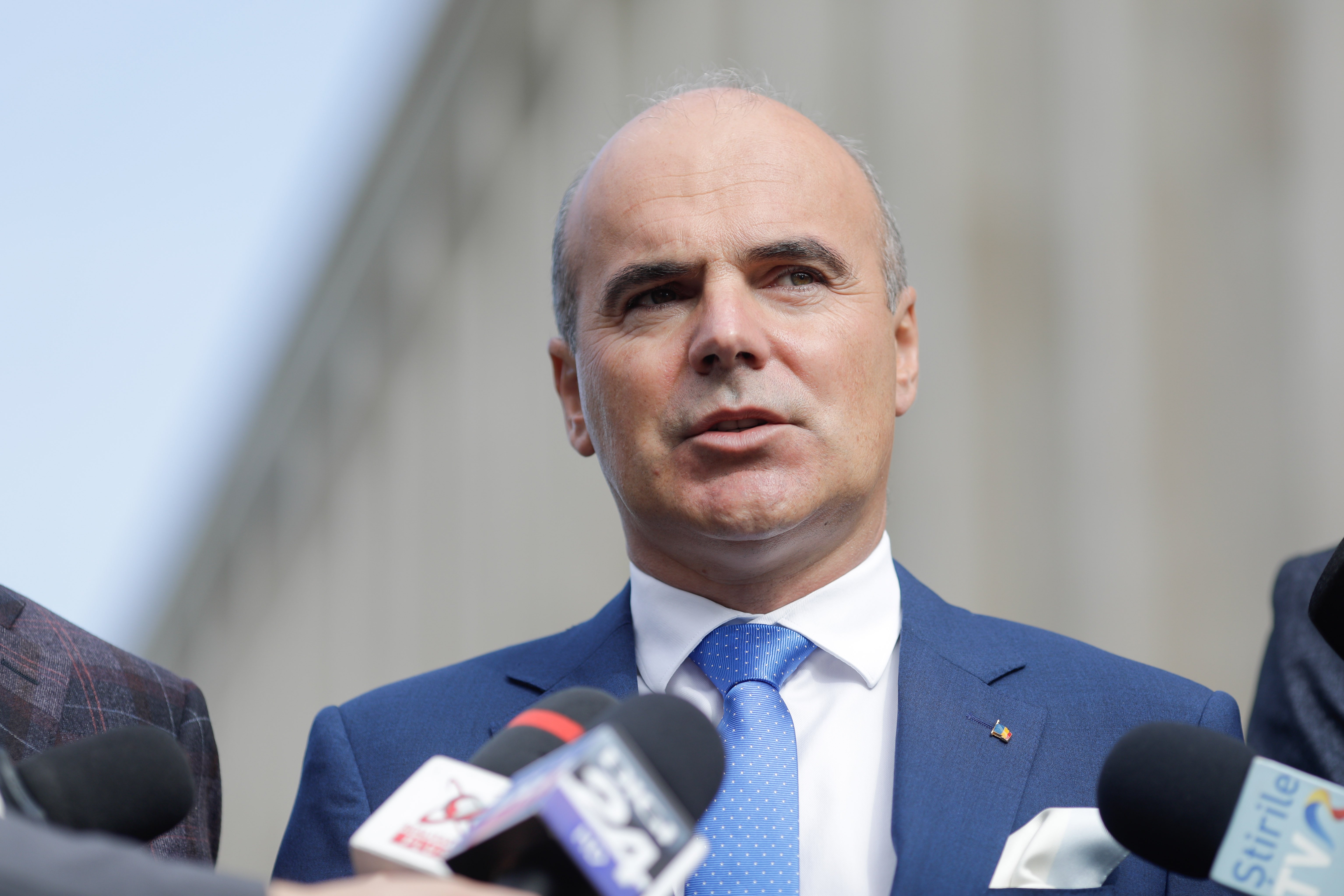 Rareș Bogdan, după audierile de la DNA Iași în dosarul Fănel Bogos: „A fost un dialog civilizat”. Ce a declarat la ieșire