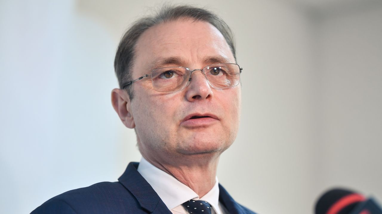 Luca Niculescu, după întâlnirea cu reprezentanții PSD: Am văzut deschidere în încercarea de a găsi soluții