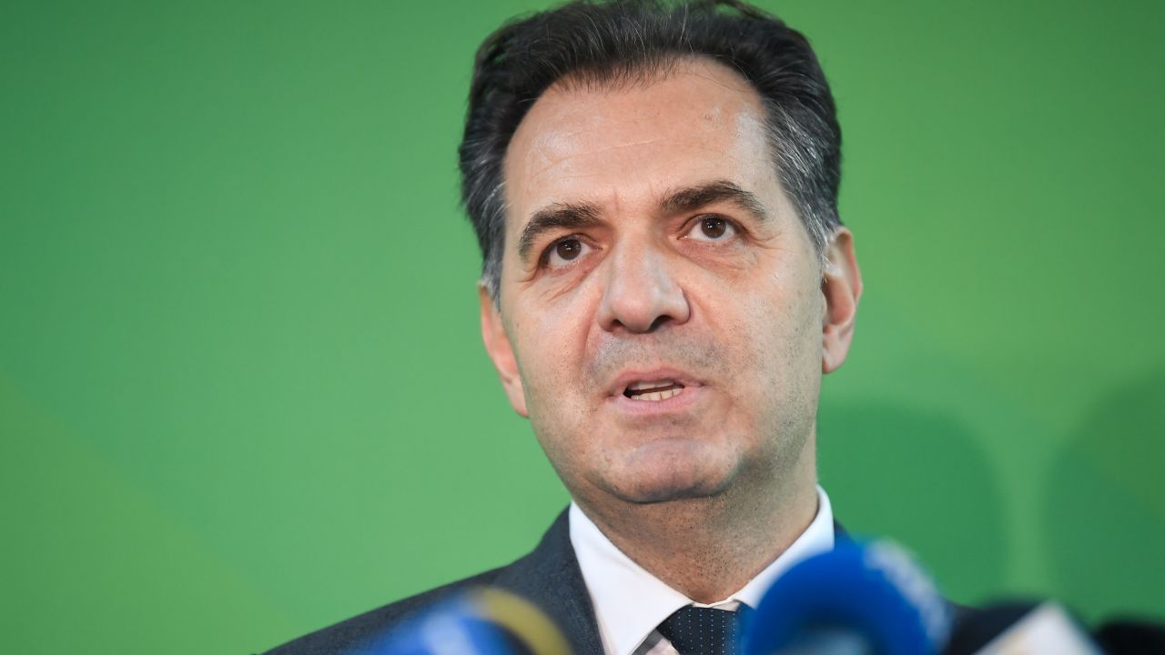 UDMR este dispusă să voteze guvernul Niculescu, chiar dacă nu va face parte din Executiv. Singura condiție impusă