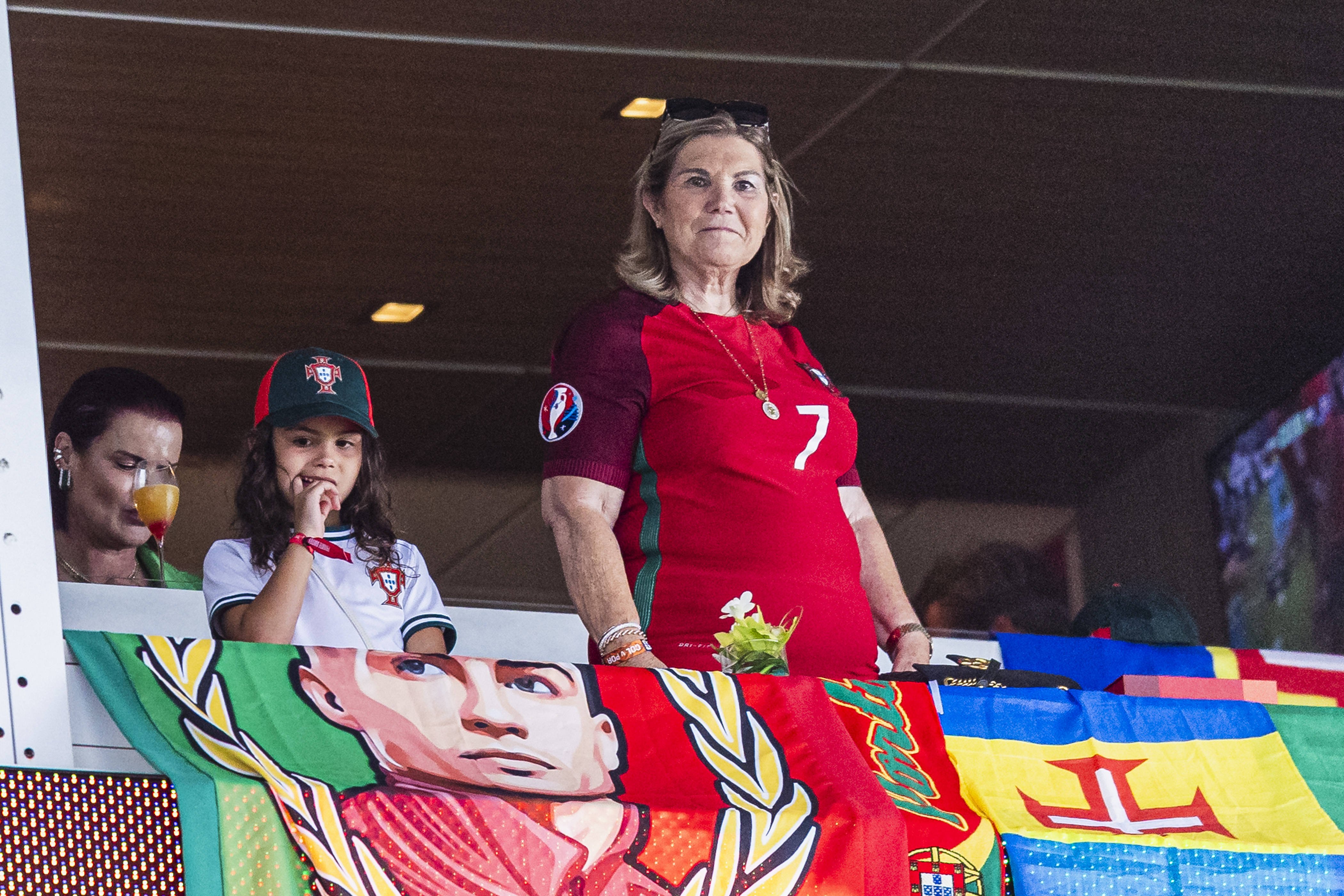 Mama lui Cristiano Ronaldo, afectată de plecarea fiului său de la națională: „A fost un șoc”. Ce i-a mărturisit fotbalistul