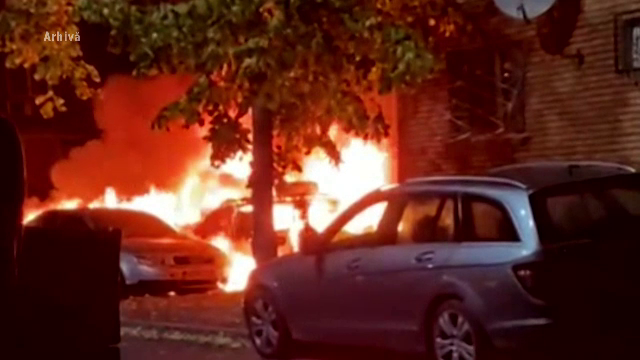 Ce pedepse au primit cei doi bărbați care au incendiat opt mașini în Arad, în 2024, din cauza unei datorii