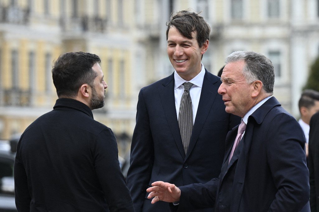Kievul, noi discuții cu emisarii lui Trump în SUA pentru încheierea războiului. Ce așteptări are Zelenski