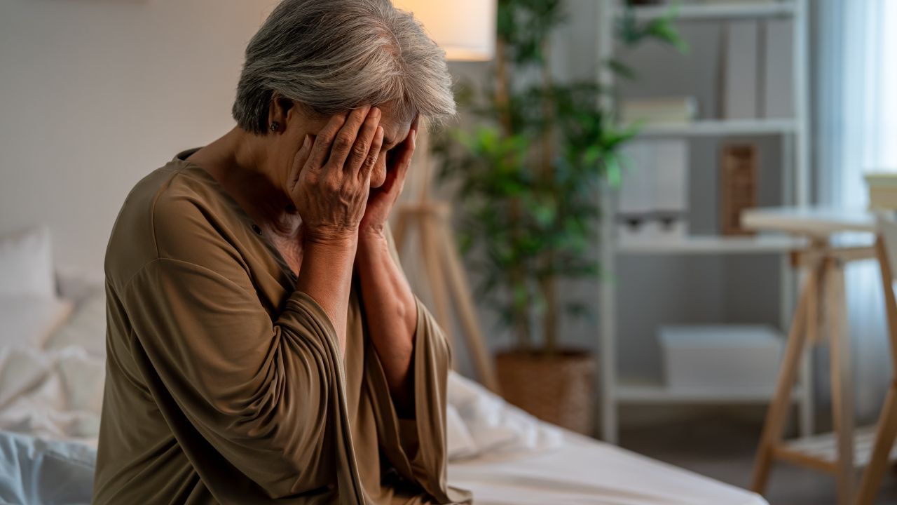 „Suferință psihologică”. Românii plătesc datoriile chiar și când taxele cresc și situația financiară se înrăutățește