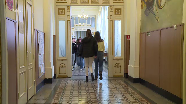 Surpriză: Colegii de top din București vor rămâne fără directori. Au picat la proba de „competențe”