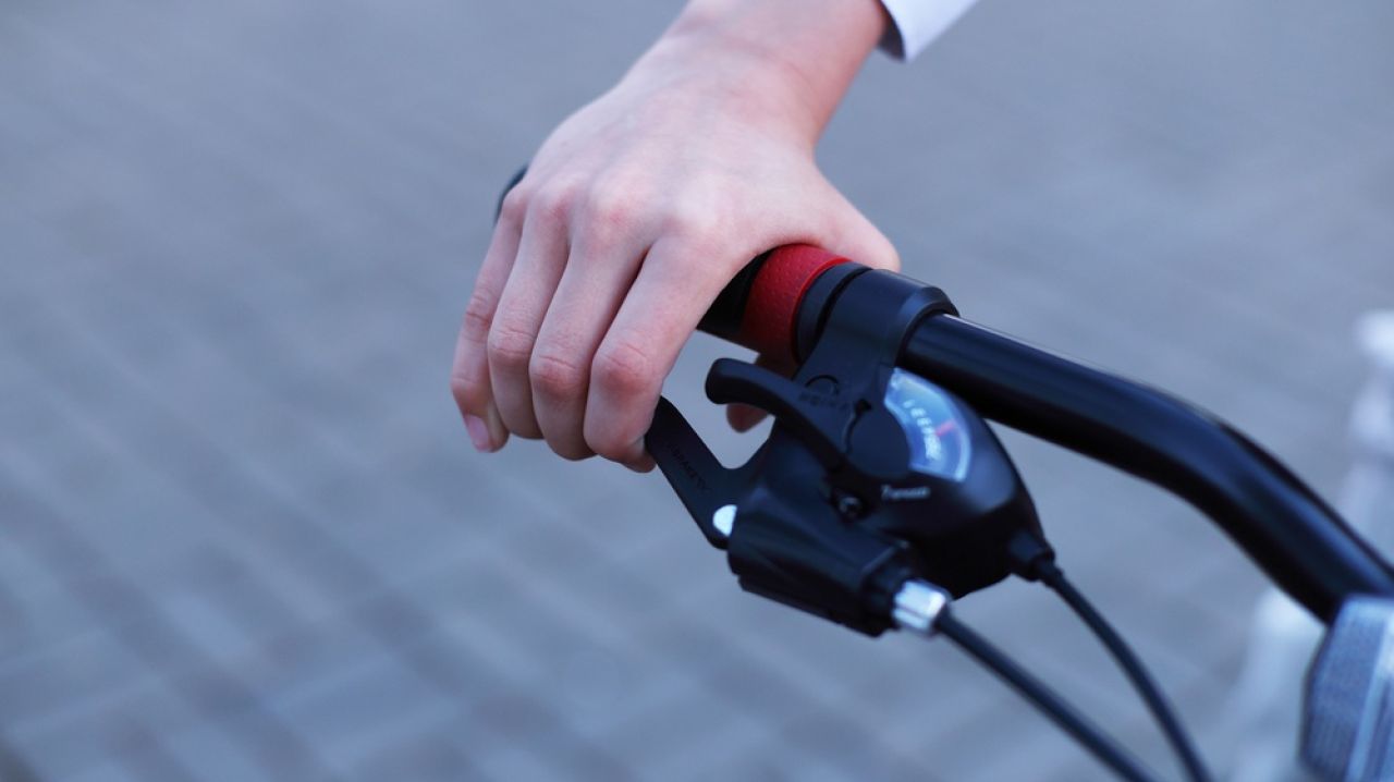 Adolescent italian a trăit trei ani cu o manetă de frână de bicicletă înfiptă în spate, operație dificilă