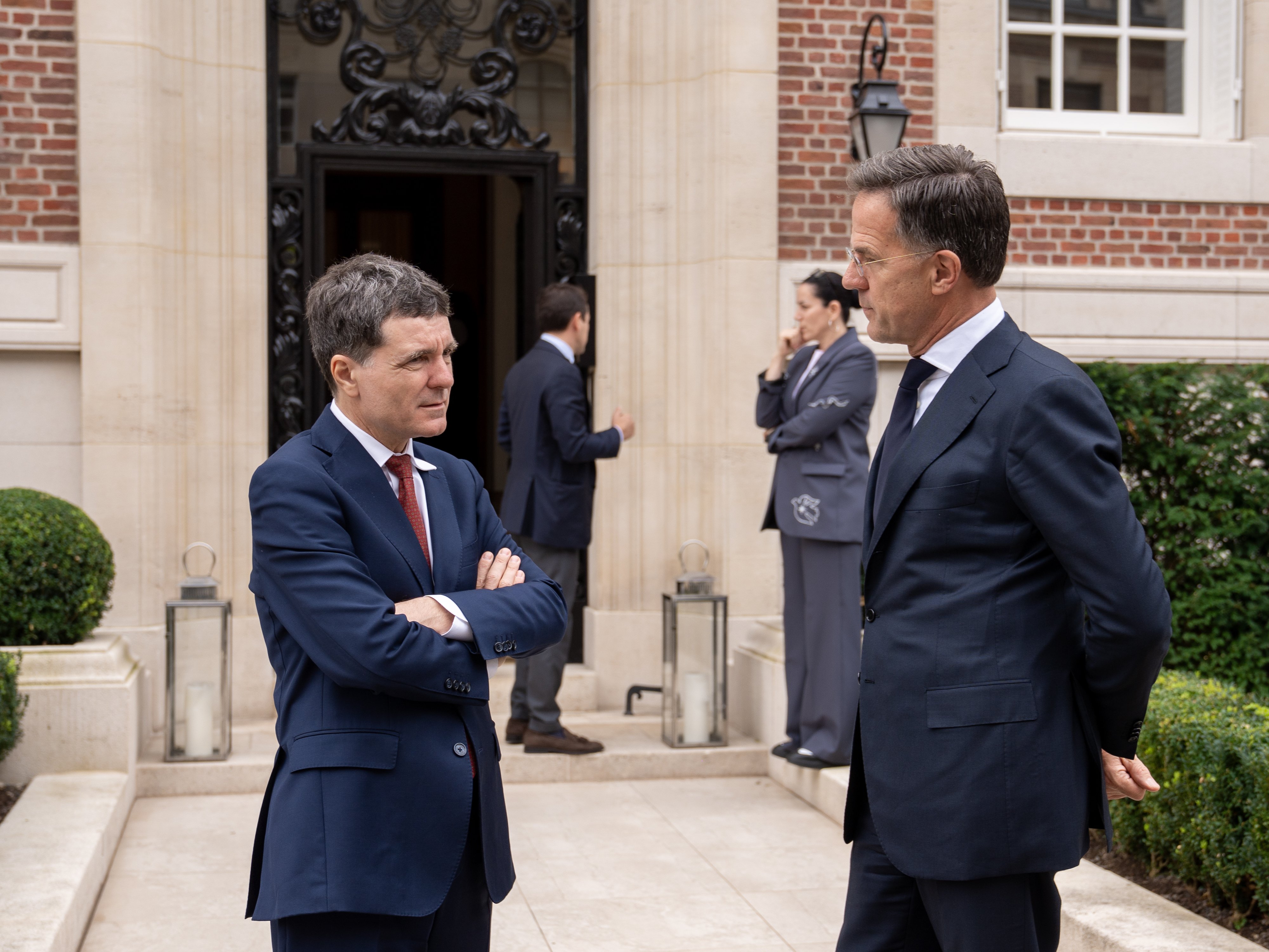 Nicusor dan mark rutte administratia prezidentuiala