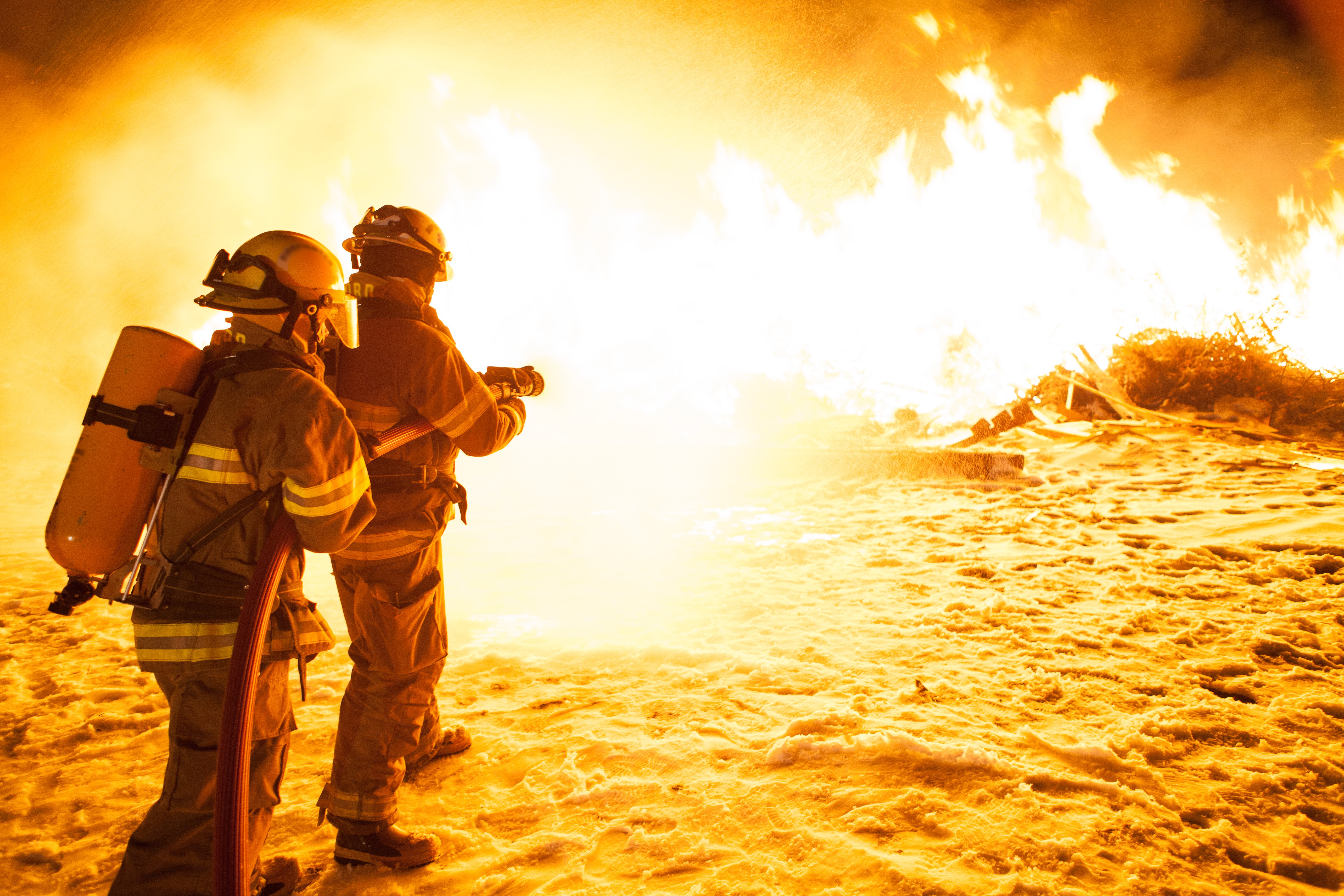 Incendiu de amploare la o bază militară din Canada: mai multe persoane au murit, iar altele au fost rănite. Ce au transmis autoritățile