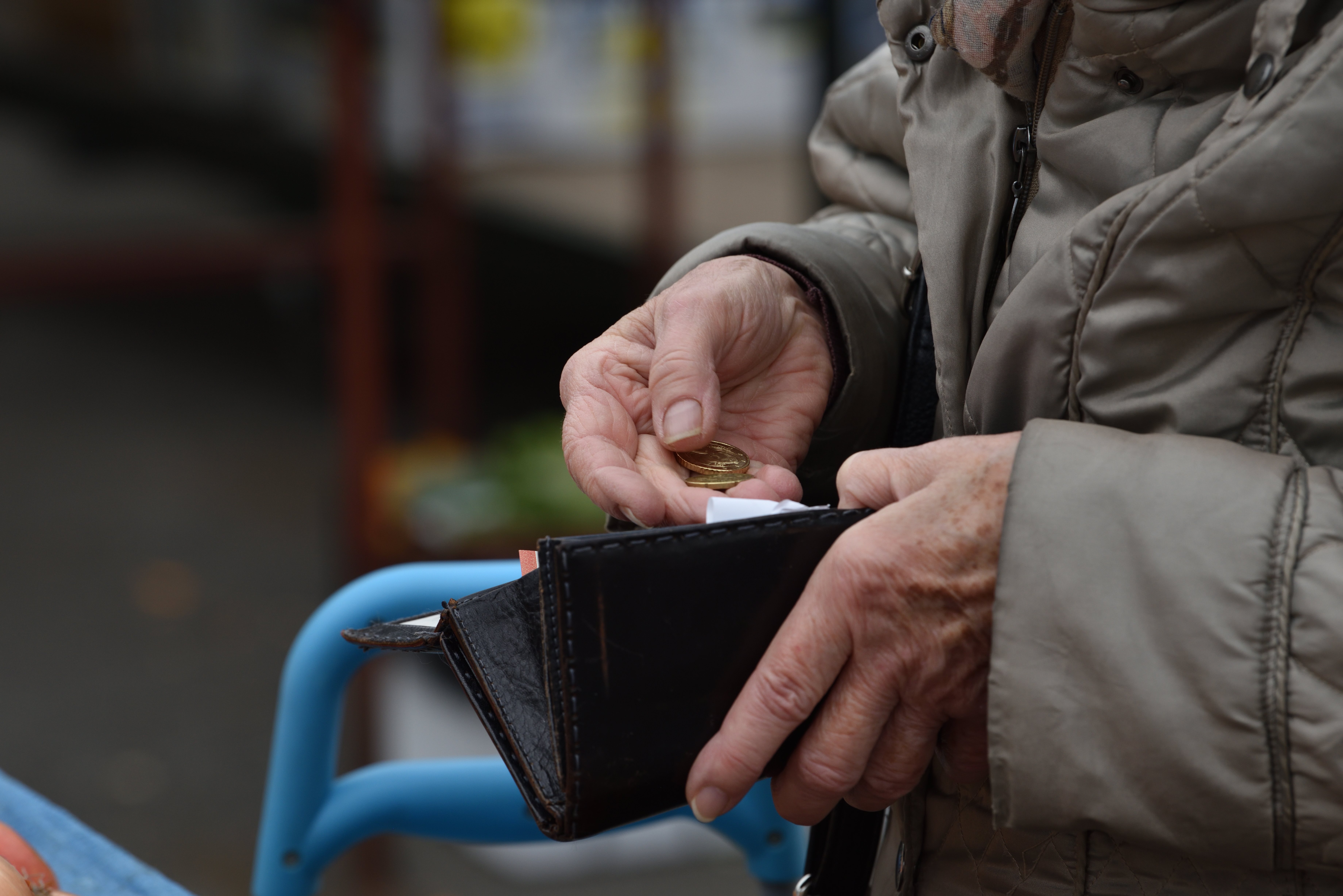 Pensionarii din Croația își cedează locuințele pentru hrană și îngrijire. Peste 7.700 de contracte încheiate într-un an