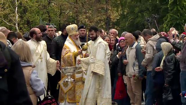 Pelerinajul de Sfântul Dumitru a început pe Dealul Mitropoliei. Peste 1.000 de credincioși au venit să se închine