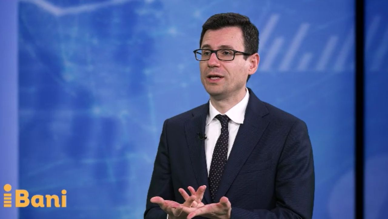 Cum să-ți protejezi economiile în vremuri incerte, evitând investițiile extreme