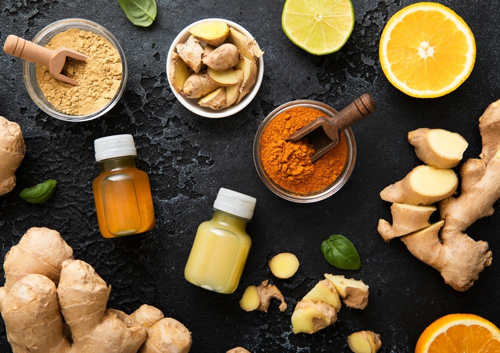 Băutura aurie care combate inflamația. Cum faci shot de turmeric acasă și cine ar trebui să îl evite