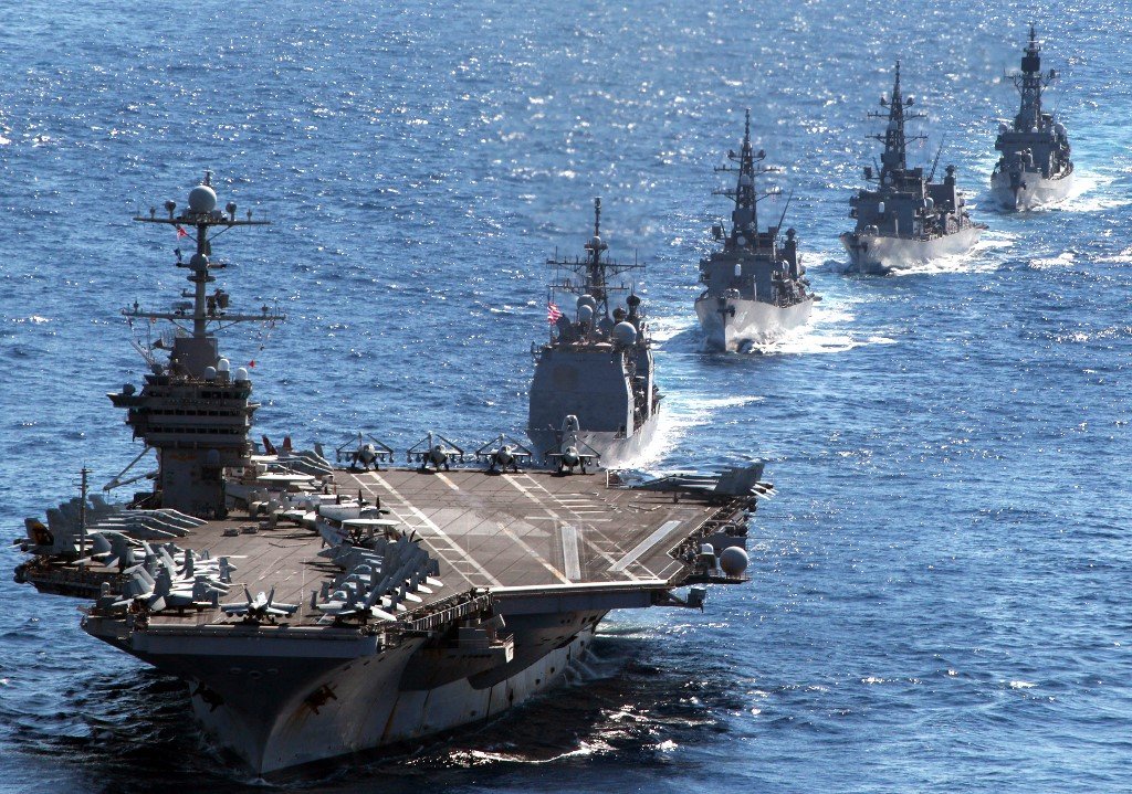Două superputeri armate au început exerciții comune lângă Taiwan. Participă un număr-record de militari