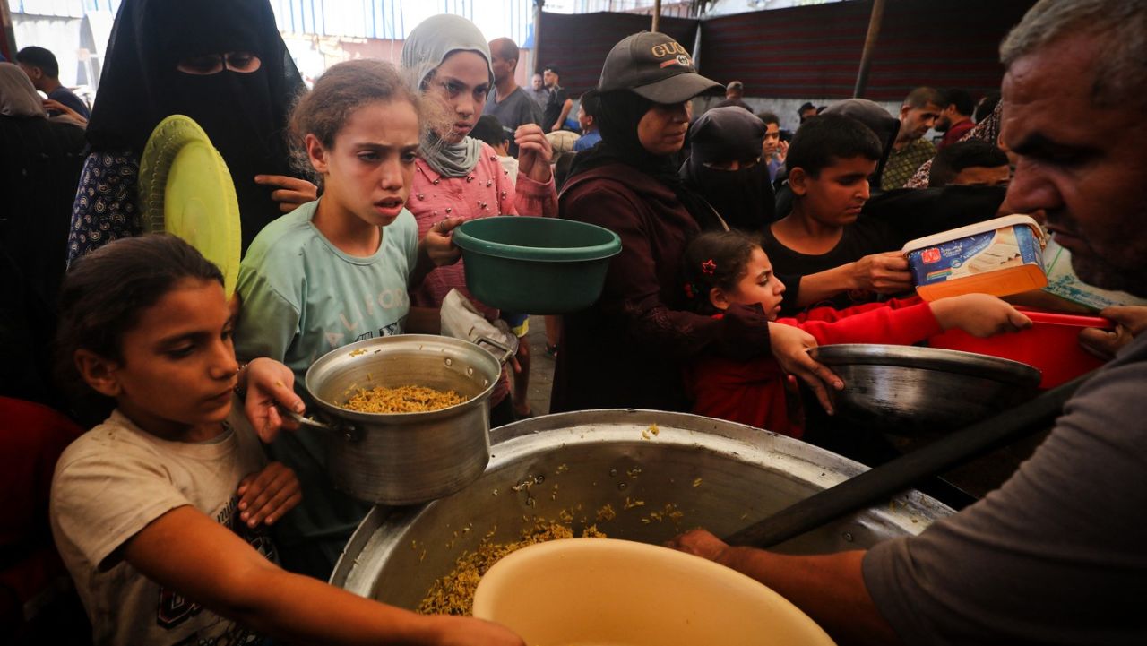 ONU reduce ajutoarele alimentare pentru 500.000 de palestinieni în Fâșia Gaza din cauza lipsei de fonduri