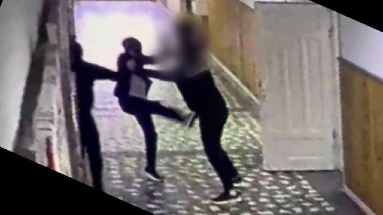 Atacul din școala din Bistrița: elevul a atacat cu briceagul o profesoară și un coleg