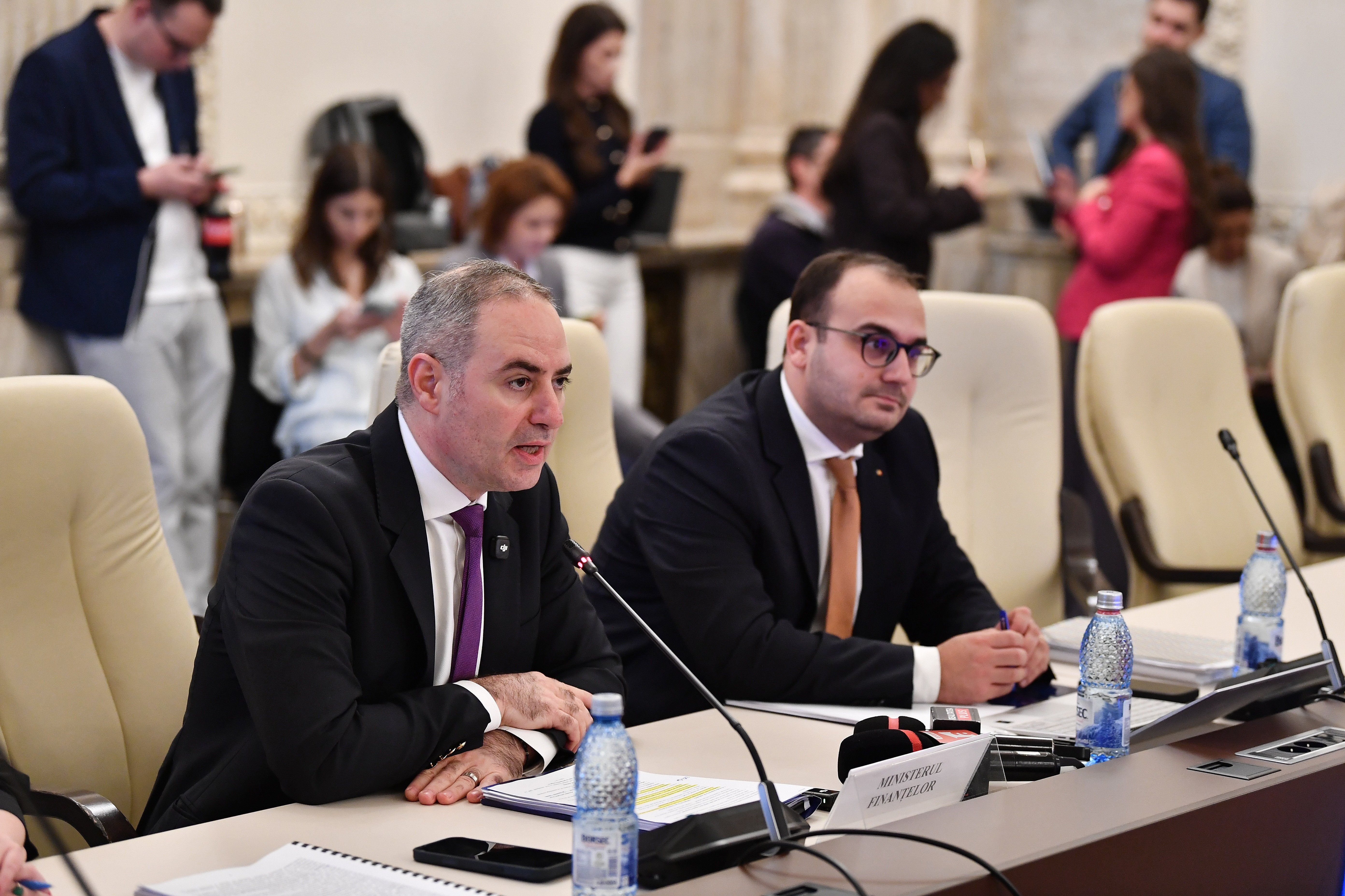Guvernul Niculescu-PSD pregătește două rectificări bugetare. Prima ar trebui să fie gata până la finalul lunii octombrie