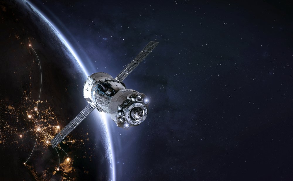Incident neobișnuit în spațiu. Un satelit rusesc s-a apropiat fără permisiune de altul, cu posibil rol militar pentru Ucraina